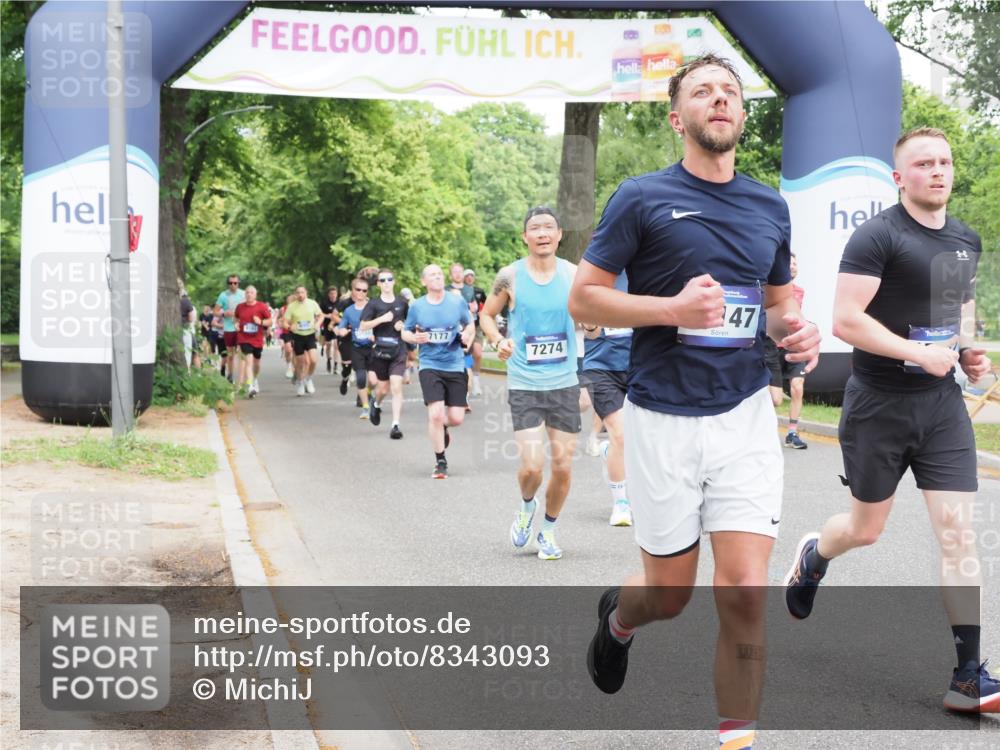29.06.2025 - hella hamburg halbmarathon MichiJ http://msf.ph/oto/8343093 29.06.2025 10:40:21 Zwischen KM18-KM19 1151, 1258, 2082, 3952, 5907, 6511, 6512, 7177, 7274, 8361, 11217, 11589, 11604, 12482, 12712, 12875, 13147, 14791, 15446, 15502, 17773, 18879 meine-sportfotos.de
