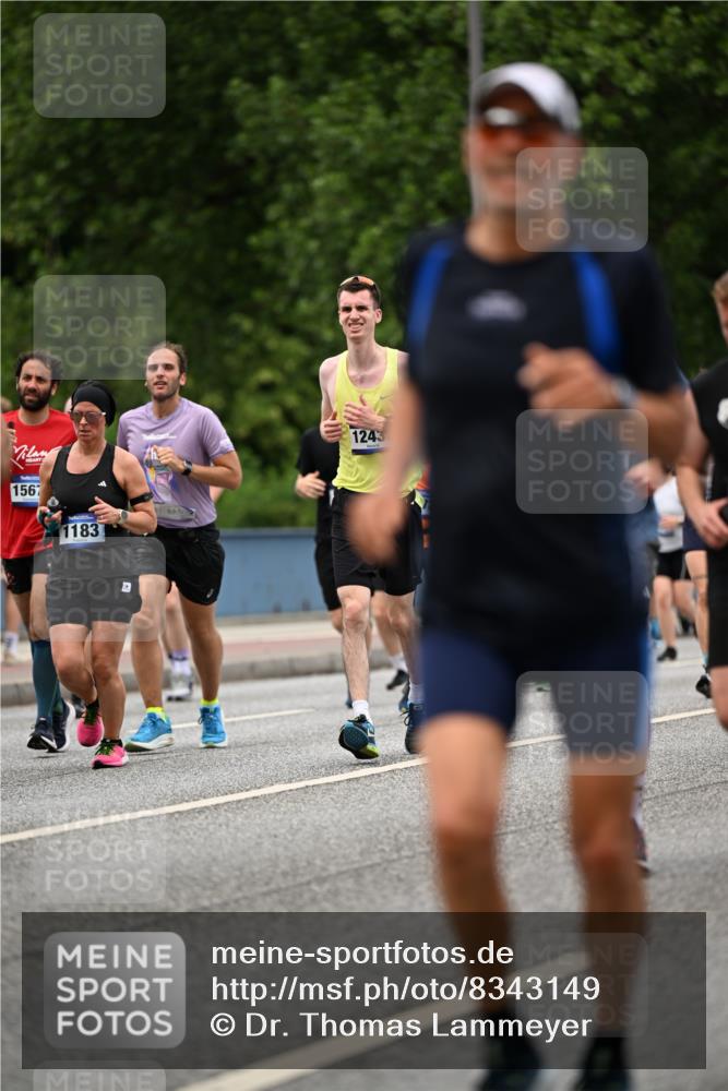 29.06.2025 - hella hamburg halbmarathon Dr. Thomas Lammeyer http://msf.ph/oto/8343149 29.06.2025 10:40:25 Kennedybrücke 1036, 1102, 1183, 1284, 1717, 2352, 2588, 3243, 3741, 3990, 4902, 4937, 5012, 5240, 5246, 5531, 5919, 6021, 6381, 6845, 6896, 7111, 7275, 7927, 8356, 9229, 9295, 9694, 9701, 10047, 10119, 10336, 10341, 10567, 11010 meine-sportfotos.de