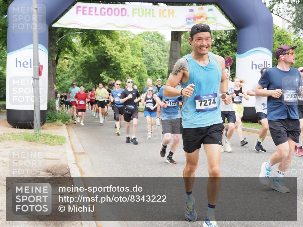 29.06.2025 - hella hamburg halbmarathon MichiJ http://msf.ph/oto/8343222 29.06.2025 10:40:22 Zwischen KM18-KM19 1151, 2082, 5907, 6511, 6512, 7177, 7274, 8361, 10895, 11217, 11588, 11589, 11604, 12155, 12482, 12712, 12875, 13147, 14791, 15446, 15502, 18879 meine-sportfotos.de