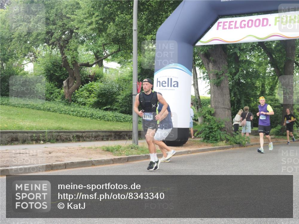29.06.2025 - hella hamburg halbmarathon KatJ http://msf.ph/oto/8343340 29.06.2025 10:49:07 Zwischen KM18-KM19 6631, 8176 meine-sportfotos.de