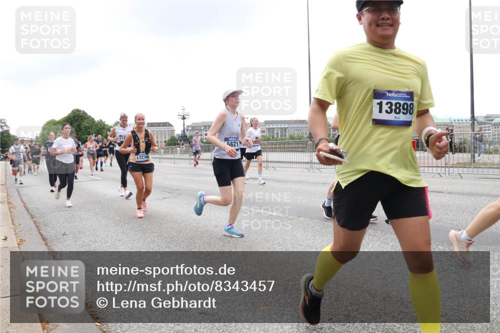 29.06.2025 - hella hamburg halbmarathon Lena Gebhardt http://msf.ph/oto/8343457 29.06.2025 10:47:46 Lombardsbrücke 117, 17216, 5621, 13898, 1045, 1246, 1392, 1434, 1463, 1523, 1618, 1639, 1926, 2148, 2163, 2197, 2407, 2491, 2545, 2704, 2790, 2882, 2994, 3049, 3339, 4037, 4325, 4423, 4806, 4856, 4895, 4974, 4975, 5621, 5622, 5886, 5895, 6255, 6256, 6995, 7240, 7403, 7427, 7630, 7631, 7916, 7970, 8077, 8105, 8270, 8310, 8550, 8774, 8915, 8953, 9018, 9356, 9687, 9696, 9697, 10658, 10777, 10794, 10991, 11351, 11458, 11730, 11738, 11802, 11909, 12431 meine-sportfotos.de