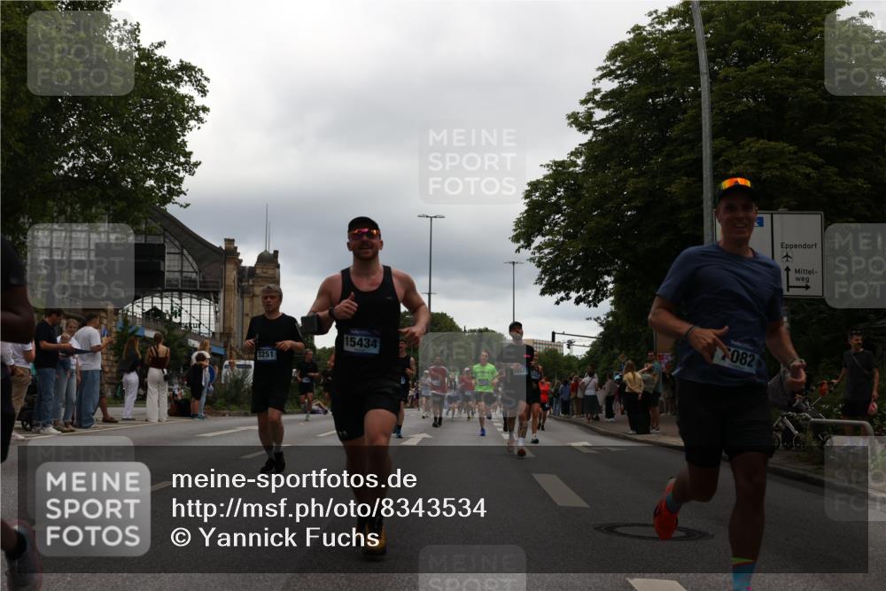 29.06.2025 - hella hamburg halbmarathon Yannick Fuchs http://msf.ph/oto/8343534 29.06.2025 10:52:19 20KM 1319, 1595, 1833, 2159, 2250, 2619, 2656, 2840, 2996, 3251, 4319, 4502, 4550, 4708, 4767, 5277, 5341, 5675, 6138, 6147, 6592, 7082, 7189, 7659, 7856, 8089, 8322, 8585, 9230, 10020, 10268, 10319, 10518, 10703, 11394, 11605, 11808, 11846, 12378, 12495, 12585, 12734, 12735, 12879, 13287, 13512, 13654, 13694, 13816, 13880, 14266, 14673, 15197, 15434, 15527, 16189, 17531, 17814, 17827, 18180, 18492, 18727, 18985 meine-sportfotos.de