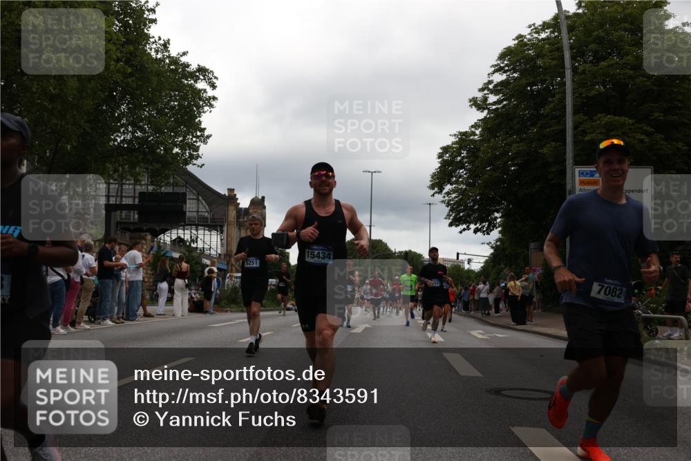 29.06.2025 - hella hamburg halbmarathon Yannick Fuchs http://msf.ph/oto/8343591 29.06.2025 10:52:19 20KM 1319, 1595, 1833, 2159, 2250, 2619, 2656, 2840, 2996, 3251, 4319, 4502, 4550, 4708, 4767, 5277, 5341, 5675, 6138, 6147, 6592, 7082, 7189, 7659, 7856, 8089, 8322, 8585, 9230, 10020, 10268, 10319, 10518, 10703, 11394, 11605, 11808, 11846, 12378, 12495, 12585, 12734, 12735, 12879, 13287, 13512, 13654, 13694, 13816, 13880, 14266, 14673, 15197, 15434, 15527, 16189, 17531, 17814, 17827, 18180, 18492, 18727, 18985 meine-sportfotos.de