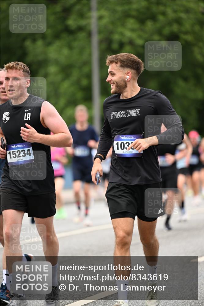 29.06.2025 - hella hamburg halbmarathon Dr. Thomas Lammeyer http://msf.ph/oto/8343619 29.06.2025 10:40:27 Kennedybrücke 1036, 1102, 1183, 1284, 1717, 2352, 2588, 3243, 3741, 3990, 4902, 4937, 5012, 5240, 5246, 5531, 5747, 5919, 6021, 6381, 6845, 6896, 7111, 7275, 7927, 8356, 8530, 9229, 9295, 9694, 9701, 10119, 10336, 10341, 10567, 11010 meine-sportfotos.de