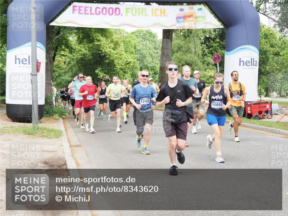 29.06.2025 - hella hamburg halbmarathon MichiJ http://msf.ph/oto/8343620 29.06.2025 10:40:24 Zwischen KM18-KM19 1061, 1549, 2082, 4770, 5907, 6511, 6512, 6628, 7177, 7274, 8361, 10895, 11217, 11551, 11588, 11589, 11604, 12155, 12482, 12712, 13147, 14791, 15430, 15446, 15502, 16986, 18879, 18915 meine-sportfotos.de