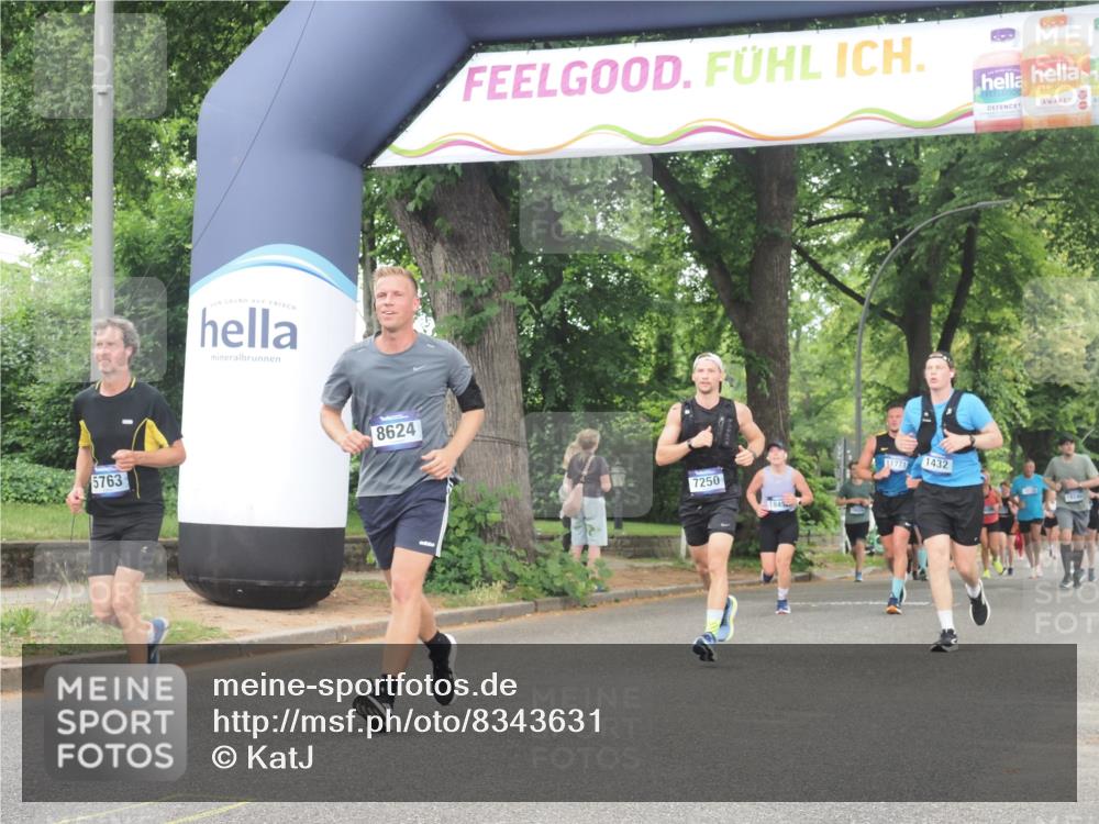 29.06.2025 - hella hamburg halbmarathon KatJ http://msf.ph/oto/8343631 29.06.2025 10:49:12 Zwischen KM18-KM19 1432, 5763, 7250, 8176, 8624 meine-sportfotos.de