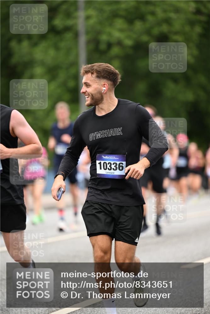 29.06.2025 - hella hamburg halbmarathon Dr. Thomas Lammeyer http://msf.ph/oto/8343651 29.06.2025 10:40:27 Kennedybrücke 1036, 1102, 1183, 1284, 1717, 2352, 2588, 3243, 3741, 3990, 4902, 4937, 5012, 5240, 5246, 5531, 5747, 5919, 6021, 6381, 6845, 6896, 7111, 7275, 7927, 8356, 8530, 9229, 9295, 9694, 9701, 10119, 10336, 10341, 10567, 11010 meine-sportfotos.de