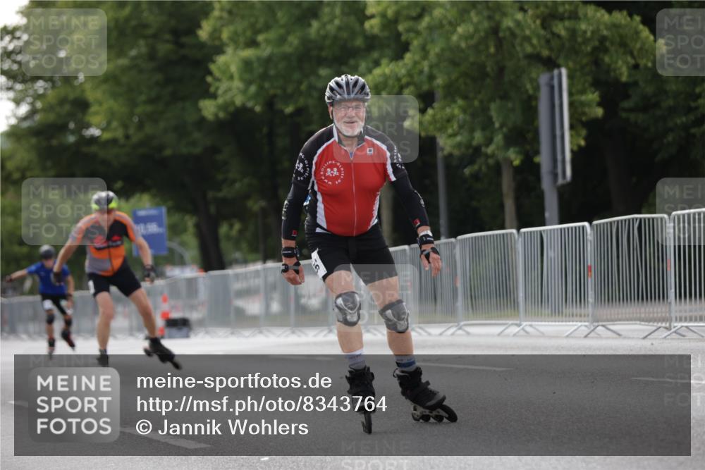 29.06.2025 - hella hamburg halbmarathon Jannik Wohlers http://msf.ph/oto/8343764 29.06.2025 09:02:36 Lombardsbrücke  meine-sportfotos.de