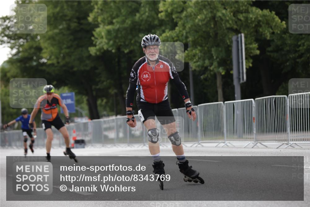 29.06.2025 - hella hamburg halbmarathon Jannik Wohlers http://msf.ph/oto/8343769 29.06.2025 09:02:36 Lombardsbrücke  meine-sportfotos.de