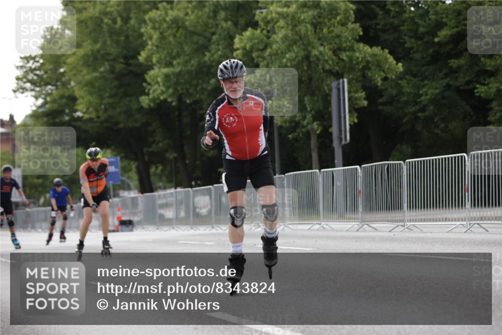 29.06.2025 - hella hamburg halbmarathon Jannik Wohlers http://msf.ph/oto/8343824 29.06.2025 09:02:37 Lombardsbrücke  meine-sportfotos.de