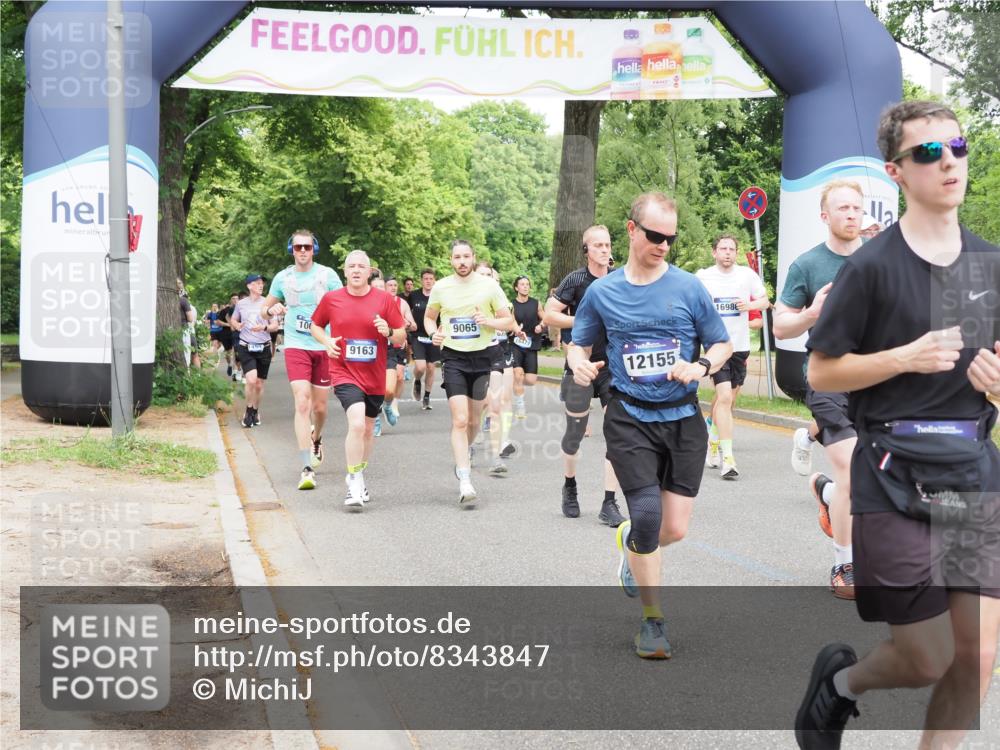 29.06.2025 - hella hamburg halbmarathon MichiJ http://msf.ph/oto/8343847 29.06.2025 10:40:25 Zwischen KM18-KM19 1061, 1549, 2082, 4770, 6511, 6512, 6628, 7177, 7274, 8361, 9065, 10895, 11551, 11588, 11589, 11604, 12155, 12482, 12712, 13147, 15430, 15502, 15690, 16986, 18831, 18879, 18915 meine-sportfotos.de