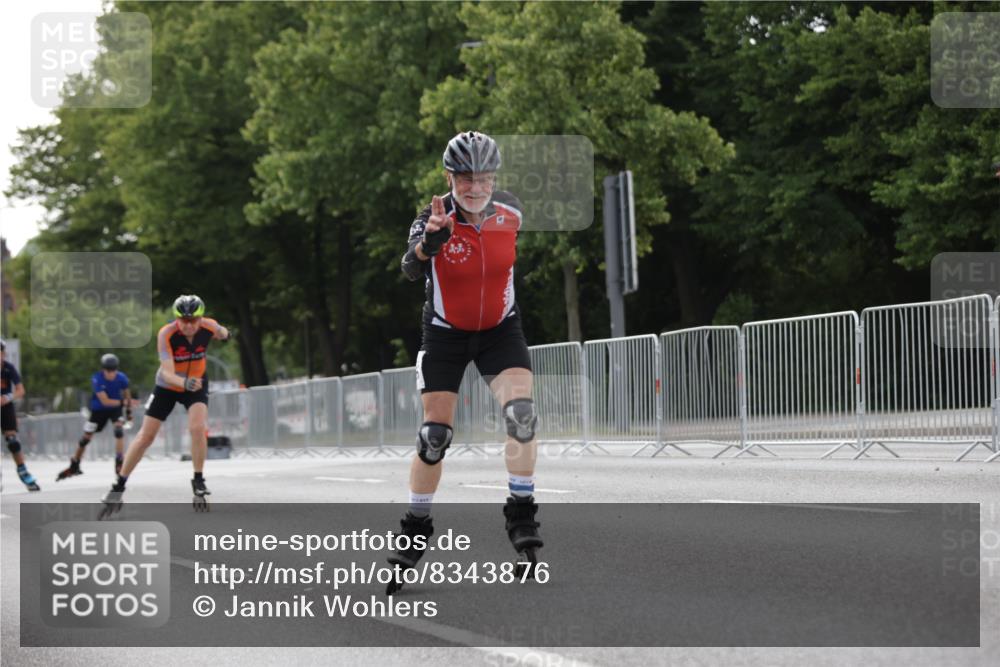 29.06.2025 - hella hamburg halbmarathon Jannik Wohlers http://msf.ph/oto/8343876 29.06.2025 09:02:37 Lombardsbrücke  meine-sportfotos.de