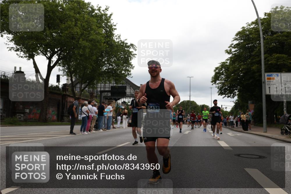 29.06.2025 - hella hamburg halbmarathon Yannick Fuchs http://msf.ph/oto/8343950 29.06.2025 10:52:19 20KM 1319, 1595, 1833, 2159, 2250, 2619, 2656, 2840, 2996, 3251, 4319, 4502, 4550, 4708, 4767, 5277, 5341, 5675, 6138, 6147, 6592, 7082, 7189, 7659, 7856, 8089, 8322, 8585, 9230, 10020, 10268, 10319, 10518, 10703, 11394, 11605, 11808, 11846, 12378, 12495, 12585, 12734, 12735, 12879, 13287, 13512, 13654, 13694, 13816, 13880, 14266, 14673, 15197, 15434, 15527, 16189, 17531, 17814, 17827, 18180, 18492, 18727, 18985 meine-sportfotos.de