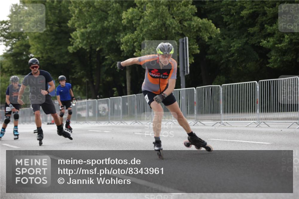 29.06.2025 - hella hamburg halbmarathon Jannik Wohlers http://msf.ph/oto/8343961 29.06.2025 09:02:39 Lombardsbrücke  meine-sportfotos.de