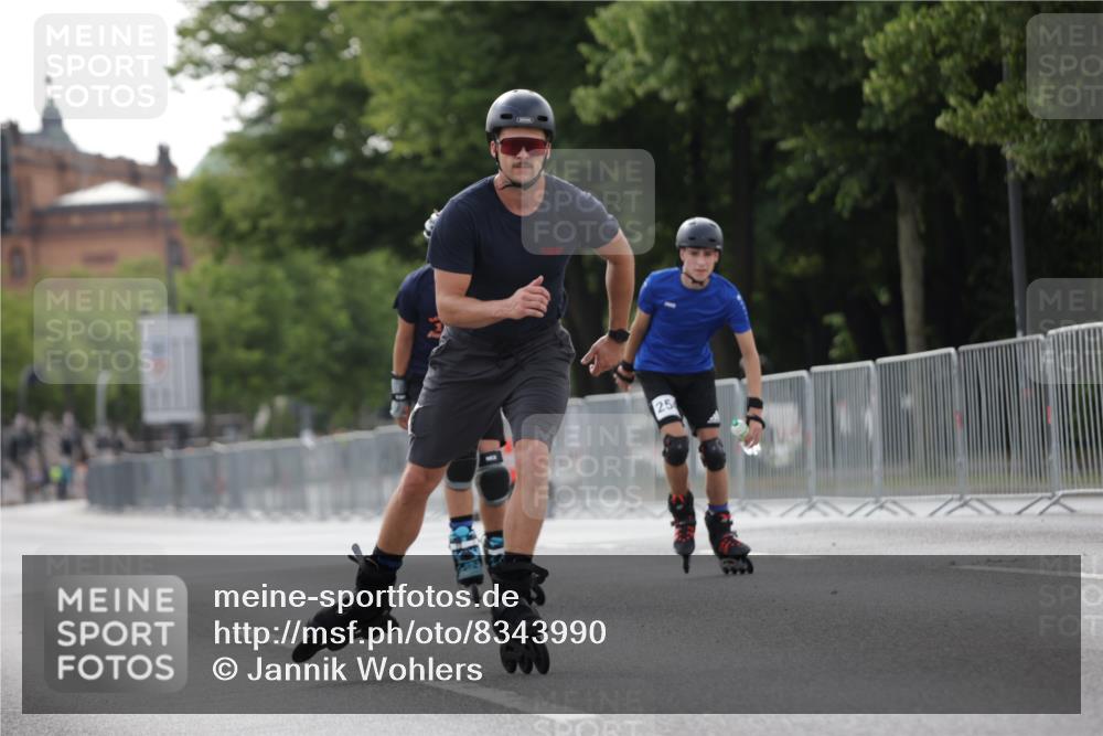 29.06.2025 - hella hamburg halbmarathon Jannik Wohlers http://msf.ph/oto/8343990 29.06.2025 09:02:40 Lombardsbrücke  meine-sportfotos.de
