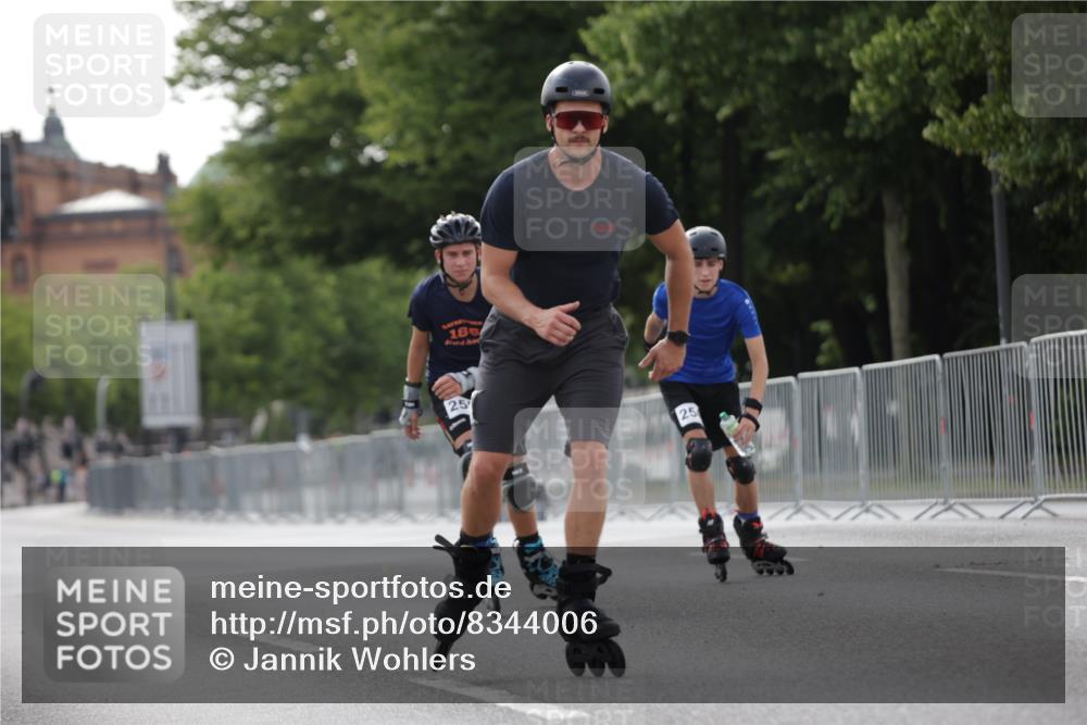 29.06.2025 - hella hamburg halbmarathon Jannik Wohlers http://msf.ph/oto/8344006 29.06.2025 09:02:40 Lombardsbrücke  meine-sportfotos.de