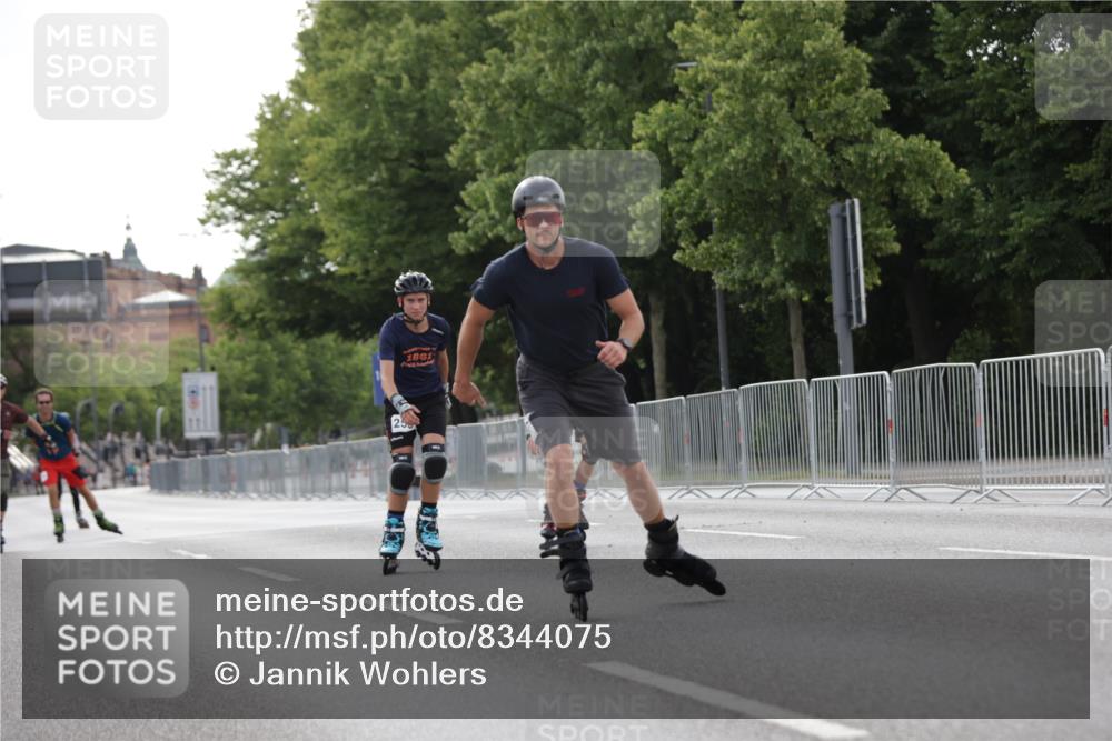 29.06.2025 - hella hamburg halbmarathon Jannik Wohlers http://msf.ph/oto/8344075 29.06.2025 09:02:40 Lombardsbrücke  meine-sportfotos.de