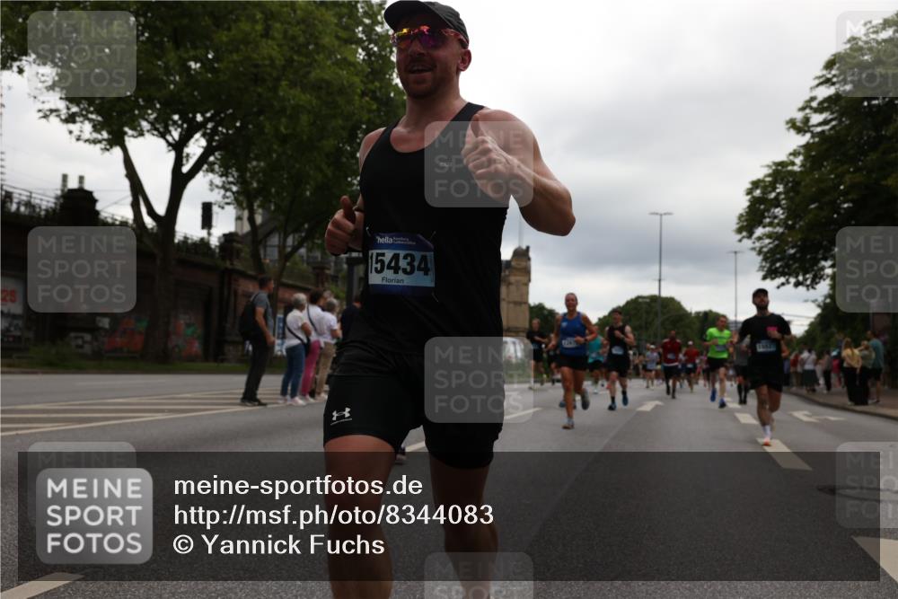 29.06.2025 - hella hamburg halbmarathon Yannick Fuchs http://msf.ph/oto/8344083 29.06.2025 10:52:20 20KM 1319, 1595, 1833, 2159, 2250, 2619, 2656, 2996, 3251, 4319, 4550, 4708, 4767, 5277, 5341, 5675, 6138, 6147, 6592, 7082, 7659, 7856, 8089, 8322, 9230, 10020, 10268, 10319, 10518, 10703, 11394, 11605, 11808, 11846, 12378, 12495, 12585, 12734, 12735, 12879, 13287, 13512, 13654, 13694, 13880, 14266, 14355, 14673, 15197, 15434, 15527, 16189, 17531, 17814, 17827, 18180, 18727, 18985 meine-sportfotos.de