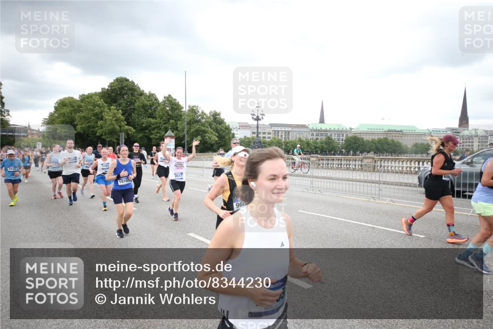 29.06.2025 - hella hamburg halbmarathon Jannik Wohlers http://msf.ph/oto/8344230 29.06.2025 10:55:54 Lombardsbrücke 1113, 1738, 2095, 2915, 3257, 3987, 4083, 4354, 5580, 5693, 5757, 6690, 6968, 7025, 7028, 7090, 7711, 8005, 8305, 8517, 8766, 9383, 9435, 9606, 9948, 9953, 10740, 10784, 10987, 11298, 11628, 11862, 11863, 12295, 12296, 12551, 13395, 13405, 13965, 14142, 14613, 15103, 15173, 15443, 15696, 15699, 16655, 17084, 17092, 17398, 17494, 17649, 17673, 18247, 18349, 18798, 19228 meine-sportfotos.de