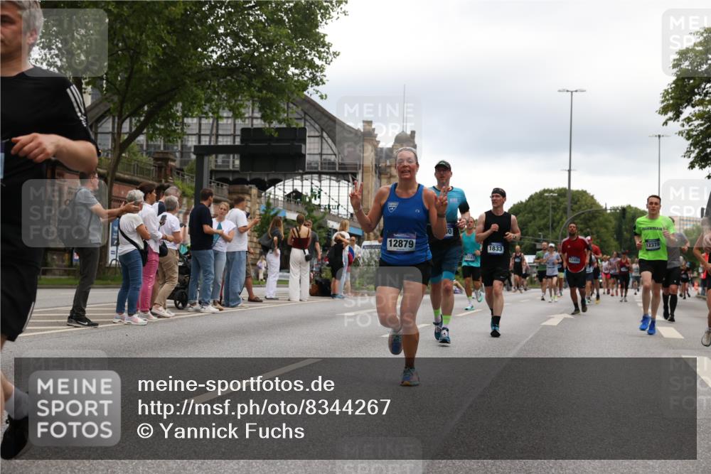 29.06.2025 - hella hamburg halbmarathon Yannick Fuchs http://msf.ph/oto/8344267 29.06.2025 10:52:21 20KM 1319, 1595, 1833, 2159, 2250, 2619, 2656, 2996, 3251, 4319, 4550, 4708, 4767, 5277, 5675, 6138, 6147, 6592, 7082, 7659, 7856, 8089, 9230, 9553, 9555, 10020, 10268, 10319, 10518, 10703, 11394, 11605, 11808, 11846, 12378, 12495, 12585, 12734, 12735, 12879, 13287, 13512, 13654, 13694, 13880, 14266, 14355, 14673, 15197, 15434, 15527, 16189, 17531, 17665, 17814, 17827, 18727, 18985 meine-sportfotos.de
