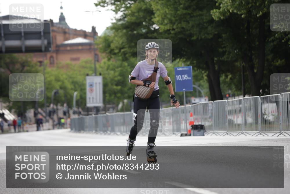 29.06.2025 - hella hamburg halbmarathon Jannik Wohlers http://msf.ph/oto/8344293 29.06.2025 09:02:48 Lombardsbrücke  meine-sportfotos.de