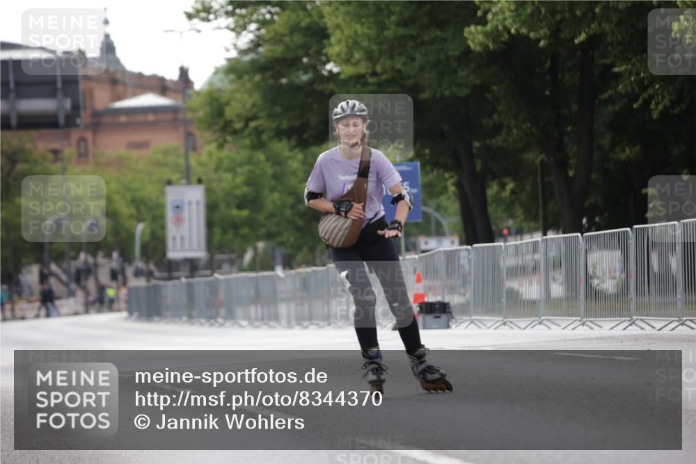 29.06.2025 - hella hamburg halbmarathon Jannik Wohlers http://msf.ph/oto/8344370 29.06.2025 09:02:48 Lombardsbrücke  meine-sportfotos.de