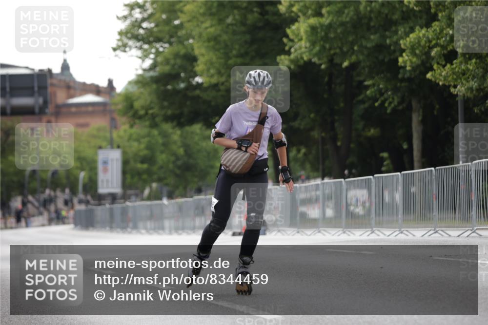 29.06.2025 - hella hamburg halbmarathon Jannik Wohlers http://msf.ph/oto/8344459 29.06.2025 09:02:49 Lombardsbrücke  meine-sportfotos.de