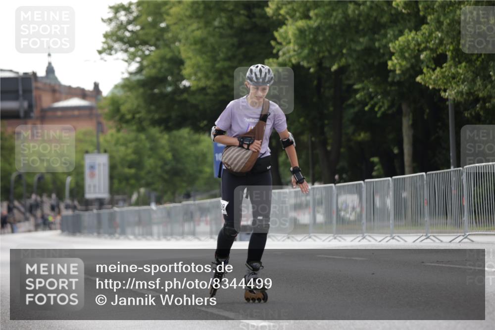 29.06.2025 - hella hamburg halbmarathon Jannik Wohlers http://msf.ph/oto/8344499 29.06.2025 09:02:49 Lombardsbrücke  meine-sportfotos.de