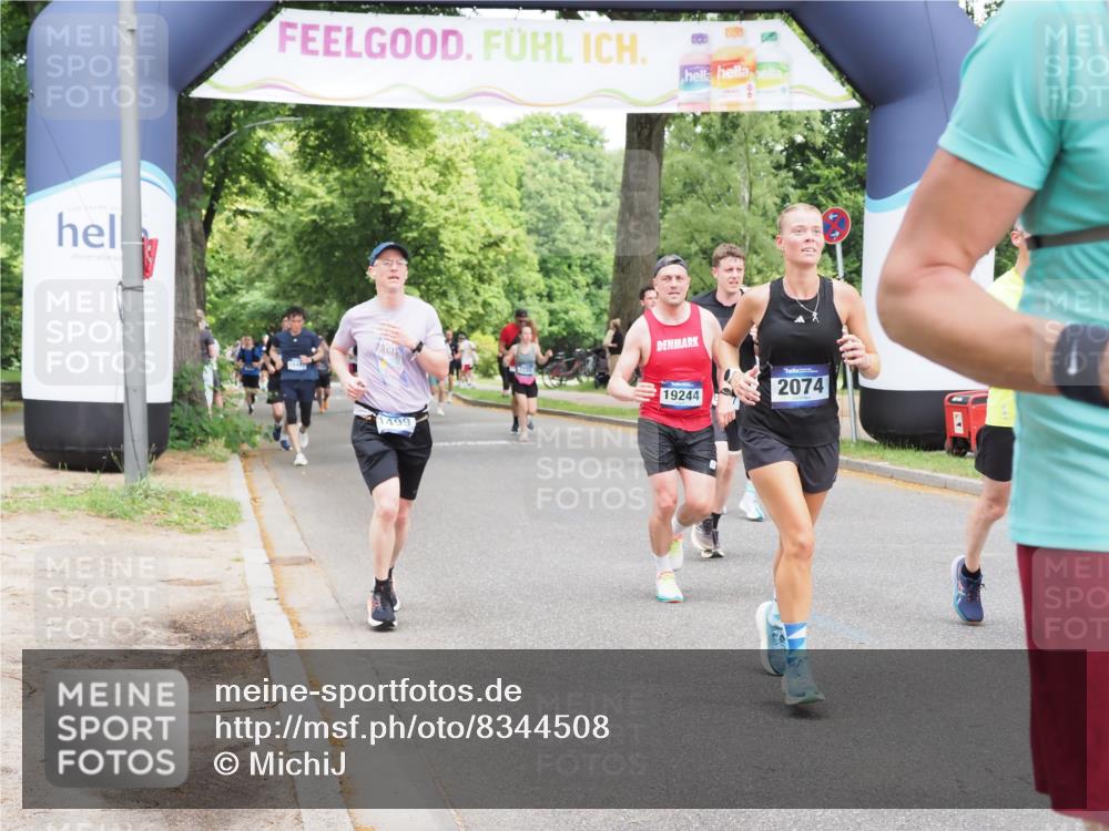 29.06.2025 - hella hamburg halbmarathon MichiJ http://msf.ph/oto/8344508 29.06.2025 10:40:28 Zwischen KM18-KM19 1061, 1499, 1549, 2074, 4770, 6511, 6512, 6628, 6897, 7177, 7274, 9065, 9163, 10895, 11551, 11588, 11589, 11604, 12155, 12712, 13147, 15430, 15502, 15690, 16477, 16986, 17130, 18831, 18915, 19244 meine-sportfotos.de