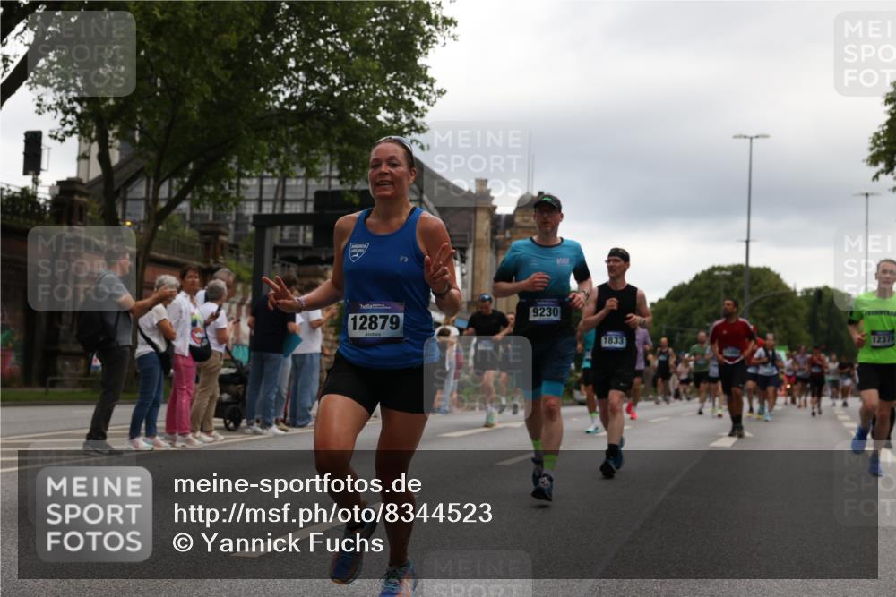 29.06.2025 - hella hamburg halbmarathon Yannick Fuchs http://msf.ph/oto/8344523 29.06.2025 10:52:22 20KM 1319, 1833, 2159, 2250, 2619, 2656, 2711, 2996, 3251, 4550, 4708, 4767, 5277, 5675, 6138, 6147, 6592, 7082, 7659, 7856, 8089, 9230, 9553, 9555, 10020, 10268, 10319, 10518, 10703, 11394, 11605, 11808, 11846, 12378, 12495, 12585, 12734, 12735, 12879, 13287, 13512, 13654, 13694, 13880, 14355, 14673, 15197, 15434, 15527, 16189, 17531, 17665, 17814, 17827, 17967, 18727, 18985 meine-sportfotos.de