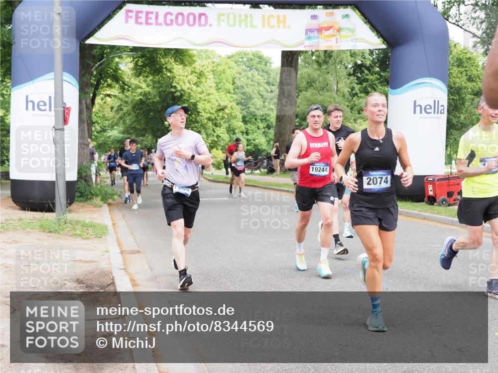 29.06.2025 - hella hamburg halbmarathon MichiJ http://msf.ph/oto/8344569 29.06.2025 10:40:28 Zwischen KM18-KM19 1061, 1499, 1549, 2074, 4770, 6511, 6512, 6628, 6897, 7177, 7274, 9065, 9163, 10895, 11551, 11588, 11589, 11604, 12155, 12712, 13147, 15430, 15502, 15690, 16477, 16986, 17130, 18831, 18915, 19244 meine-sportfotos.de