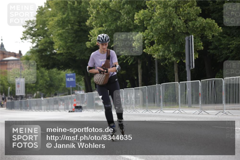 29.06.2025 - hella hamburg halbmarathon Jannik Wohlers http://msf.ph/oto/8344635 29.06.2025 09:02:50 Lombardsbrücke  meine-sportfotos.de