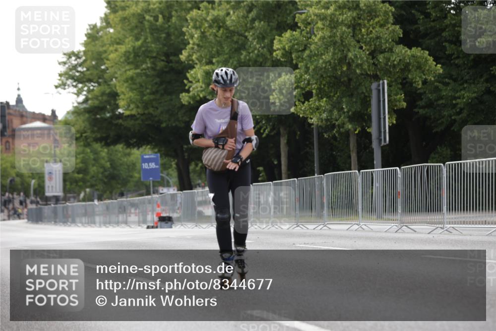 29.06.2025 - hella hamburg halbmarathon Jannik Wohlers http://msf.ph/oto/8344677 29.06.2025 09:02:50 Lombardsbrücke  meine-sportfotos.de