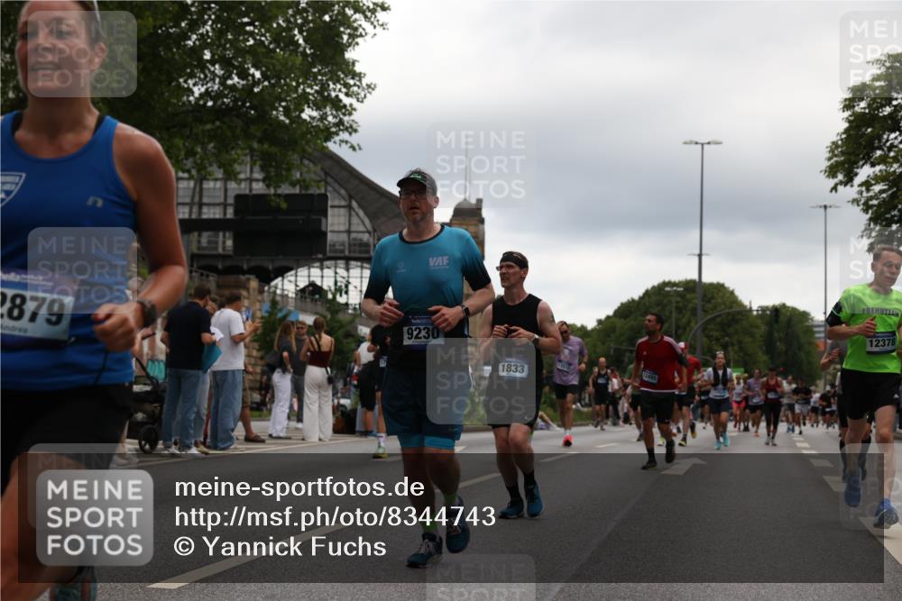 29.06.2025 - hella hamburg halbmarathon Yannick Fuchs http://msf.ph/oto/8344743 29.06.2025 10:52:22 20KM 1319, 1833, 2159, 2250, 2619, 2656, 2711, 2996, 3251, 4550, 4708, 4767, 5277, 5675, 6138, 6147, 6592, 7082, 7659, 7856, 8089, 9230, 9553, 9555, 10020, 10268, 10319, 10518, 10703, 11394, 11605, 11808, 11846, 12378, 12495, 12585, 12734, 12735, 12879, 13287, 13512, 13654, 13694, 13880, 14355, 14673, 15197, 15434, 15527, 16189, 17531, 17665, 17814, 17827, 17967, 18727, 18985 meine-sportfotos.de