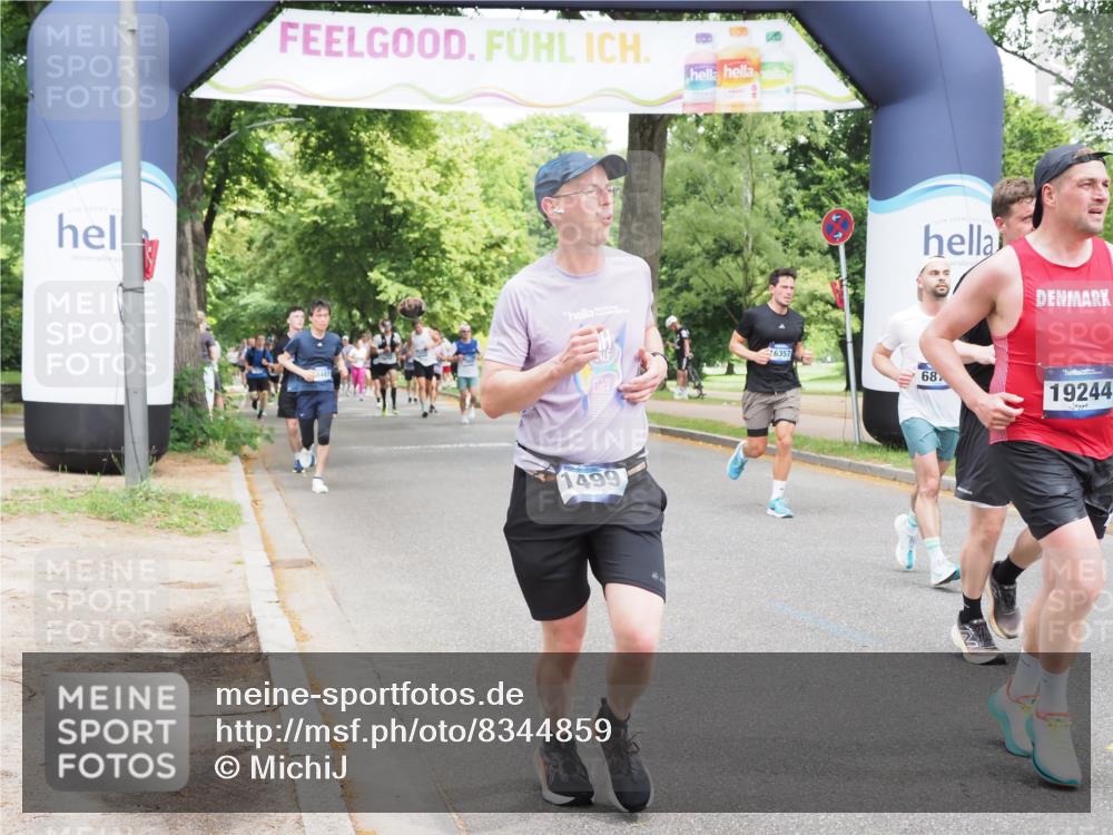 29.06.2025 - hella hamburg halbmarathon MichiJ http://msf.ph/oto/8344859 29.06.2025 10:40:29 Zwischen KM18-KM19 1061, 1499, 1549, 2074, 4770, 6628, 6877, 6897, 9065, 9163, 10895, 11551, 11588, 11589, 11604, 12155, 15430, 15690, 16357, 16477, 16986, 17130, 18831, 18915, 19244 meine-sportfotos.de