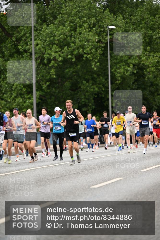 29.06.2025 - hella hamburg halbmarathon Dr. Thomas Lammeyer http://msf.ph/oto/8344886 29.06.2025 10:40:33 Kennedybrücke 1036, 1102, 1183, 1224, 1284, 3243, 3741, 3990, 4902, 4937, 5012, 5171, 5240, 5246, 5540, 5747, 5919, 6021, 6381, 6417, 6896, 7927, 8530, 9229, 9295, 9694, 9701, 10119, 10336, 10341, 10531 meine-sportfotos.de