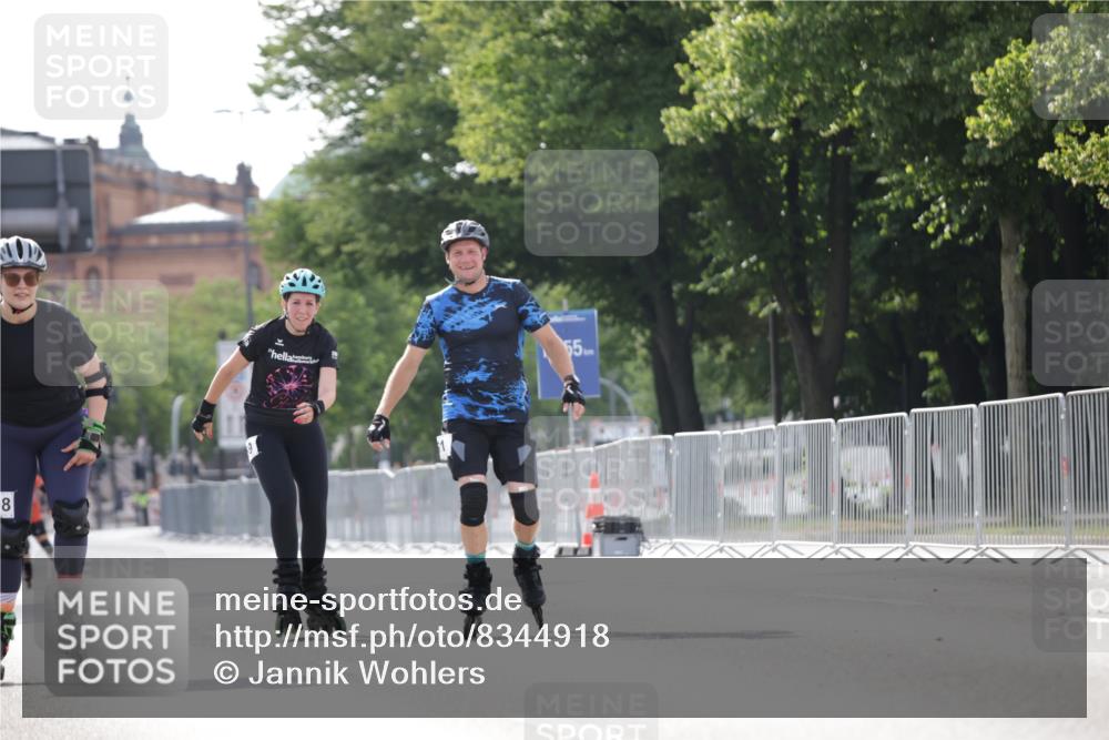 29.06.2025 - hella hamburg halbmarathon Jannik Wohlers http://msf.ph/oto/8344918 29.06.2025 09:03:03 Lombardsbrücke  meine-sportfotos.de