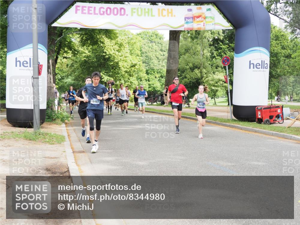 29.06.2025 - hella hamburg halbmarathon MichiJ http://msf.ph/oto/8344980 29.06.2025 10:40:31 Zwischen KM18-KM19 1061, 1499, 1549, 2074, 4770, 6628, 6877, 6897, 7232, 9065, 9163, 11551, 12490, 15430, 15690, 16357, 16477, 16986, 17130, 18831, 18915, 19244 meine-sportfotos.de