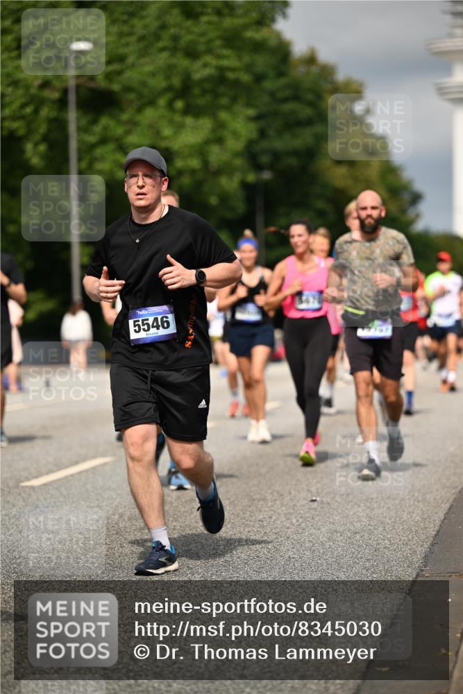 29.06.2025 - hella hamburg halbmarathon Dr. Thomas Lammeyer http://msf.ph/oto/8345030 29.06.2025 10:18:17 Kennedybrücke 1131, 1406, 2990, 3020, 3154, 3728, 3756, 3834, 3939, 5191, 5546, 5670, 6028, 6083, 6089, 7209, 7442, 7802, 7840, 7991, 8001, 8147, 8409, 9663, 9845, 10610, 10977, 11355 meine-sportfotos.de