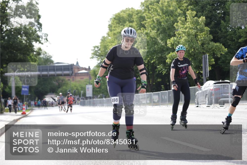 29.06.2025 - hella hamburg halbmarathon Jannik Wohlers http://msf.ph/oto/8345031 29.06.2025 09:03:06 Lombardsbrücke  meine-sportfotos.de