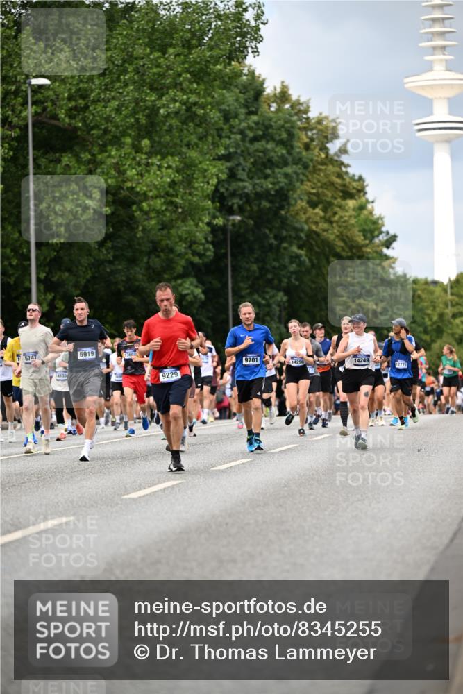 29.06.2025 - hella hamburg halbmarathon Dr. Thomas Lammeyer http://msf.ph/oto/8345255 29.06.2025 10:40:34 Kennedybrücke 1036, 1102, 1183, 1224, 1284, 3243, 3699, 3741, 3990, 4902, 4937, 5012, 5171, 5240, 5246, 5540, 5747, 5919, 6417, 6896, 7927, 8530, 9229, 9295, 9694, 9701, 10119, 10336, 10341, 10531 meine-sportfotos.de