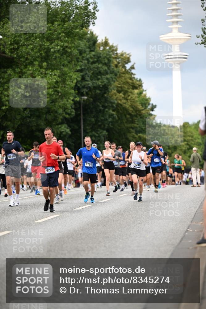 29.06.2025 - hella hamburg halbmarathon Dr. Thomas Lammeyer http://msf.ph/oto/8345274 29.06.2025 10:40:35 Kennedybrücke 1036, 1102, 1183, 1224, 1284, 3243, 3699, 3741, 3990, 4902, 4937, 5171, 5240, 5246, 5540, 5747, 5919, 6417, 6896, 7927, 8530, 8581, 9229, 9295, 9694, 9701, 10119, 10336, 10341, 10531, 10984 meine-sportfotos.de