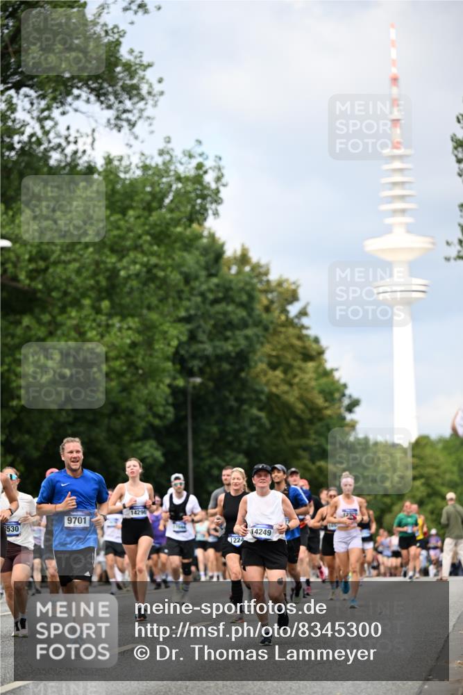 29.06.2025 - hella hamburg halbmarathon Dr. Thomas Lammeyer http://msf.ph/oto/8345300 29.06.2025 10:40:38 Kennedybrücke 1008, 1010, 1102, 1183, 1224, 1284, 3243, 3401, 3699, 3990, 4245, 4902, 4937, 5171, 5240, 5246, 5540, 5747, 5919, 6417, 8530, 8581, 9229, 9295, 9432, 9694, 9701, 10336, 10341, 10531, 10577, 10984 meine-sportfotos.de