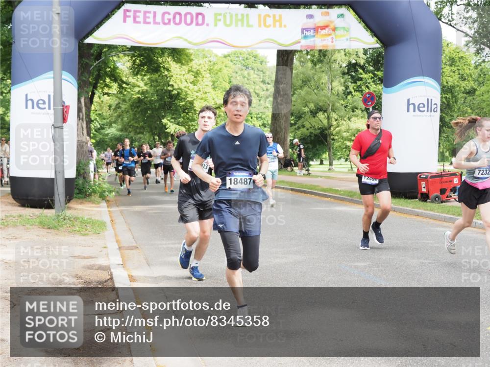 29.06.2025 - hella hamburg halbmarathon MichiJ http://msf.ph/oto/8345358 29.06.2025 10:40:33 Zwischen KM18-KM19 1499, 2074, 3999, 6877, 6897, 7232, 9065, 9163, 12490, 13803, 15690, 16357, 16477, 17130, 18487, 18831, 19244 meine-sportfotos.de