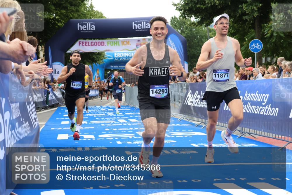 29.06.2025 - hella hamburg halbmarathon Strokosch-Dieckow http://msf.ph/oto/8345366 29.06.2025 10:32:36 Ziel 1707, 1990, 7965, 8062, 11877, 12987, 13199, 13961, 14293, 14908, 16619, 17117, 17151, 18135, 18562, 18563 meine-sportfotos.de