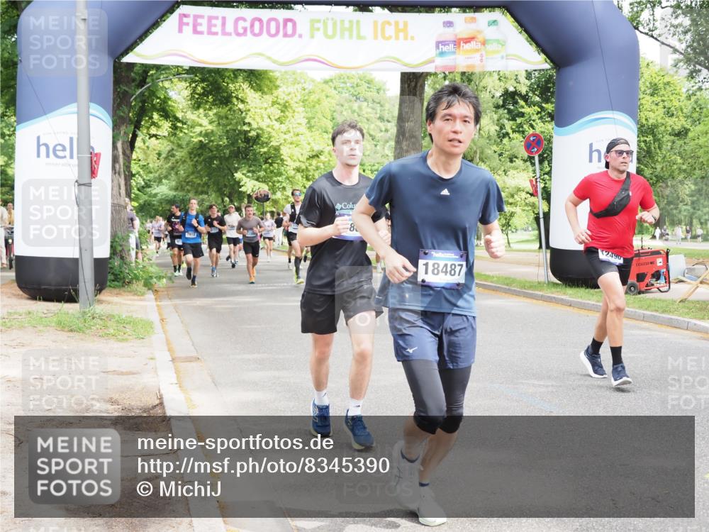 29.06.2025 - hella hamburg halbmarathon MichiJ http://msf.ph/oto/8345390 29.06.2025 10:40:33 Zwischen KM18-KM19 1499, 2074, 3999, 6877, 6897, 7232, 9065, 9163, 12490, 13803, 15690, 16357, 16477, 17130, 18487, 18831, 19244 meine-sportfotos.de
