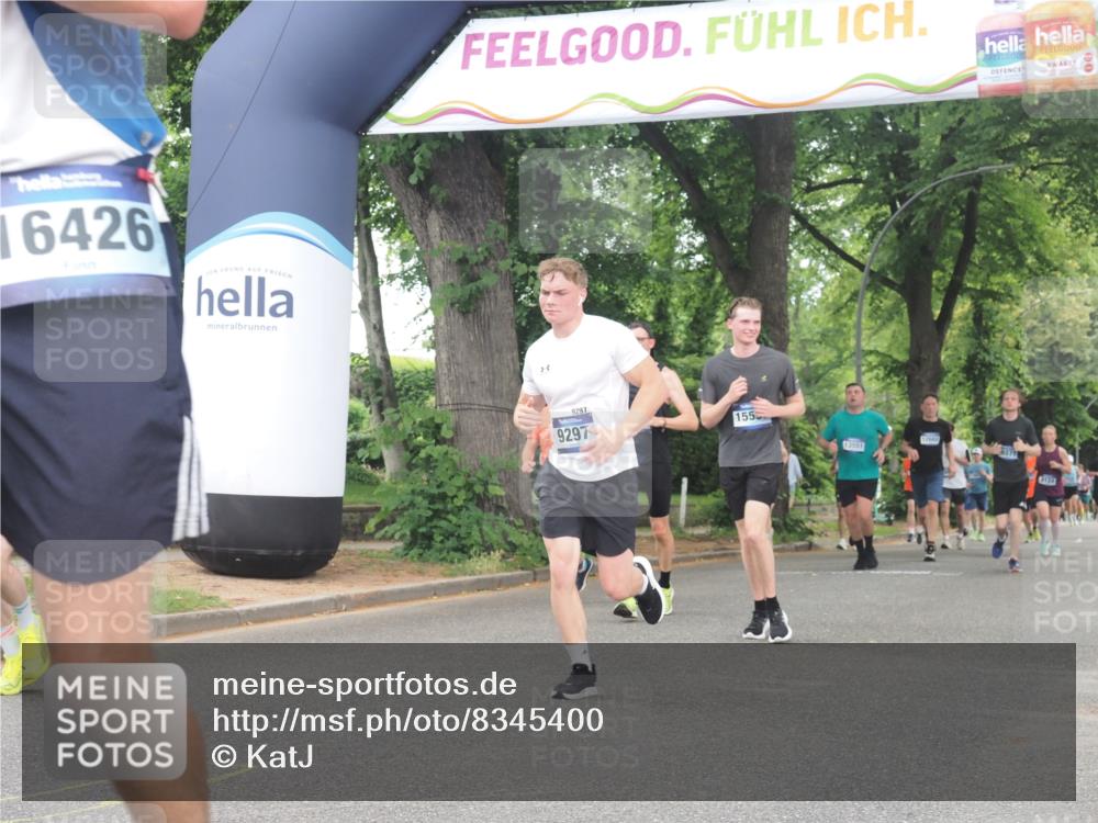 29.06.2025 - hella hamburg halbmarathon KatJ http://msf.ph/oto/8345400 29.06.2025 10:49:30 Zwischen KM18-KM19 1184, 2661, 4511, 5058, 5379, 6142 meine-sportfotos.de