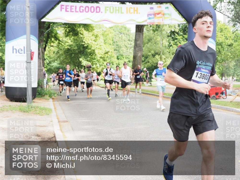 29.06.2025 - hella hamburg halbmarathon MichiJ http://msf.ph/oto/8345594 29.06.2025 10:40:34 Zwischen KM18-KM19 1499, 2074, 3999, 6877, 6897, 7232, 9163, 12490, 13033, 13803, 13865, 16357, 16477, 17130, 18487, 19244 meine-sportfotos.de