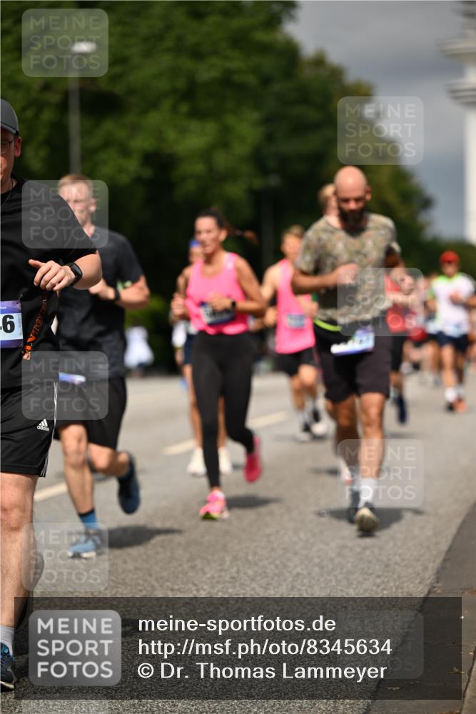 29.06.2025 - hella hamburg halbmarathon Dr. Thomas Lammeyer http://msf.ph/oto/8345634 29.06.2025 10:18:18 Kennedybrücke 1131, 1406, 1480, 2990, 3020, 3154, 3728, 3756, 3834, 3939, 5191, 5546, 5670, 6028, 6083, 6089, 6366, 7209, 7442, 7802, 7840, 7991, 8001, 8147, 8409, 9663, 9845, 10610, 10977, 11355 meine-sportfotos.de