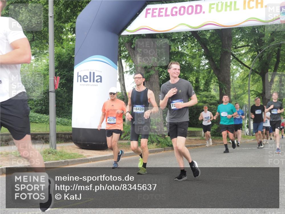 29.06.2025 - hella hamburg halbmarathon KatJ http://msf.ph/oto/8345637 29.06.2025 10:49:31 Zwischen KM18-KM19 1184, 2661, 4511, 5058, 5379, 6142 meine-sportfotos.de